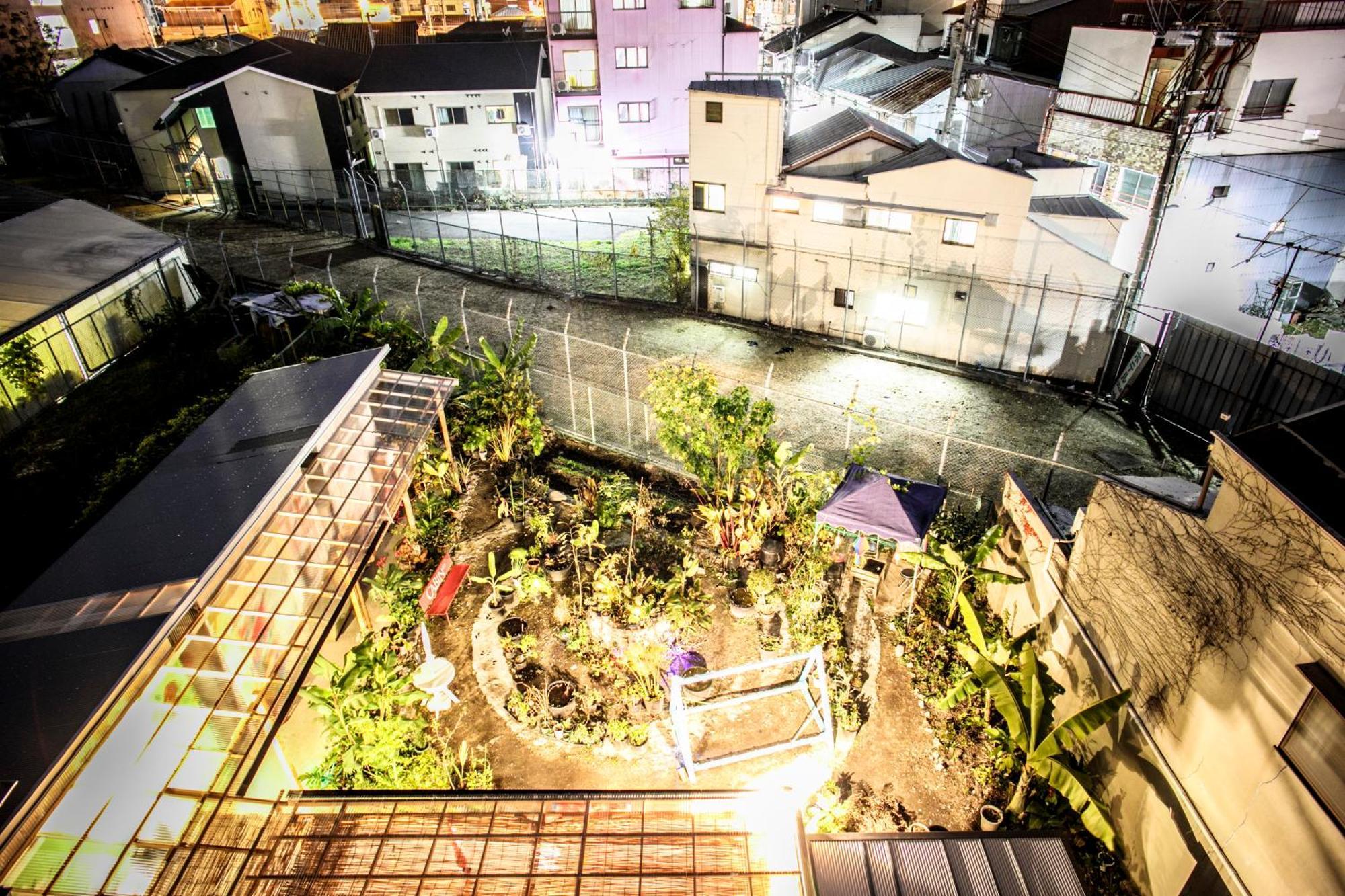 Kamagasaki University Of The Arts Cafe Garden Guest House Aka Cocoroom Osaka Esterno foto
