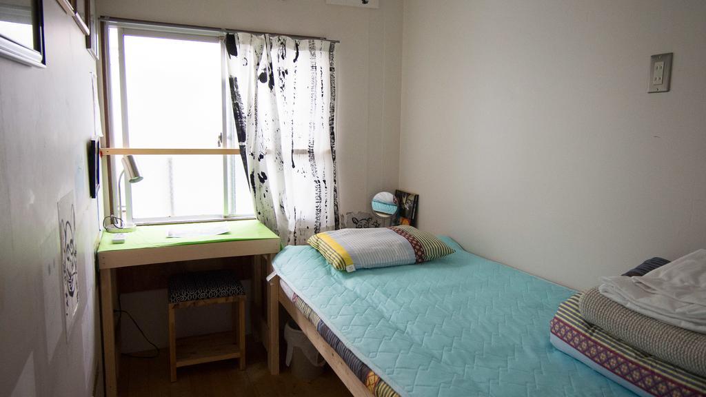 Kamagasaki University Of The Arts Cafe Garden Guest House Aka Cocoroom Osaka Esterno foto