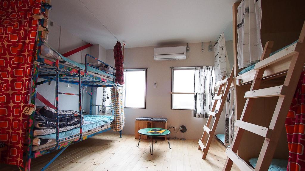 Kamagasaki University Of The Arts Cafe Garden Guest House Aka Cocoroom Osaka Esterno foto