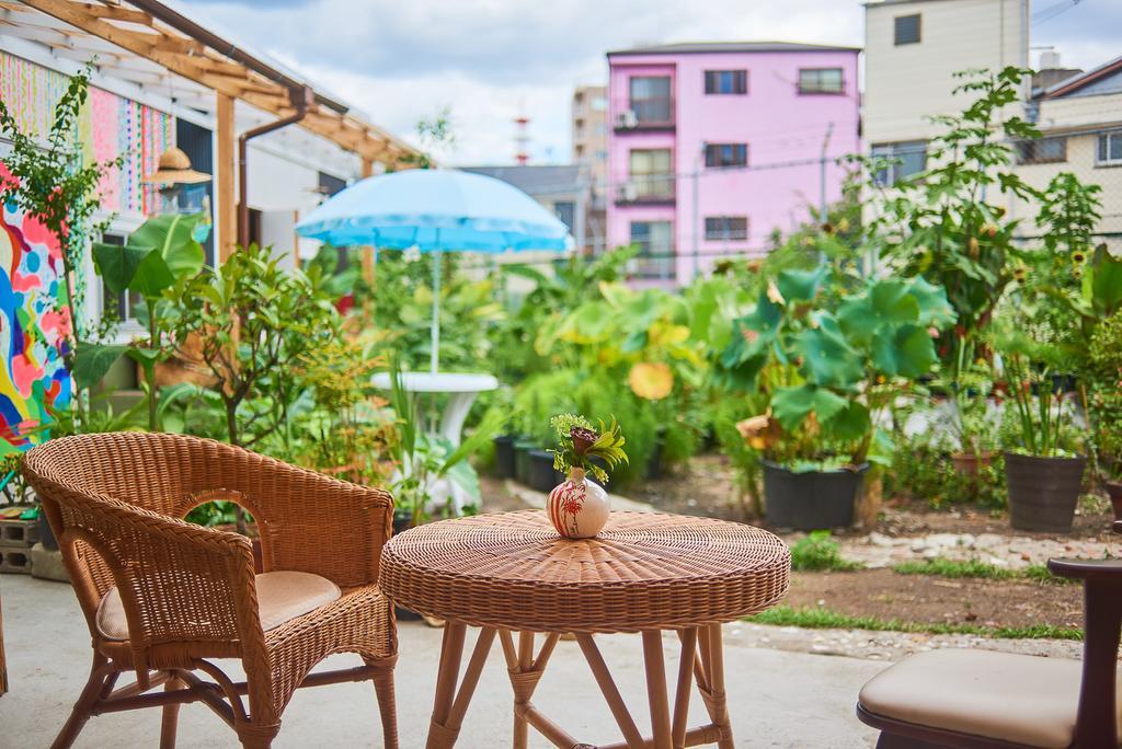 Kamagasaki University Of The Arts Cafe Garden Guest House Aka Cocoroom Osaka Esterno foto
